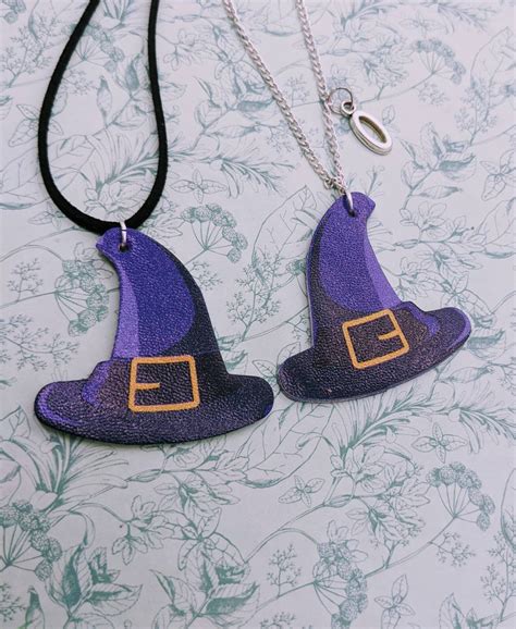 Witch hat necklace